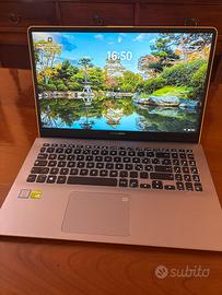 ASUS Vivobook S530U con processore I7