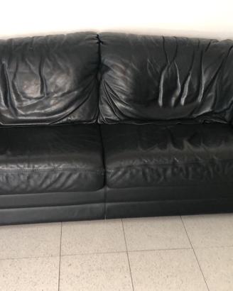 DIVANI IN PELLE
