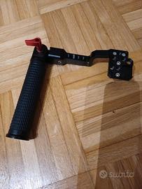 Impugnatura laterale regolabile videomaker foto