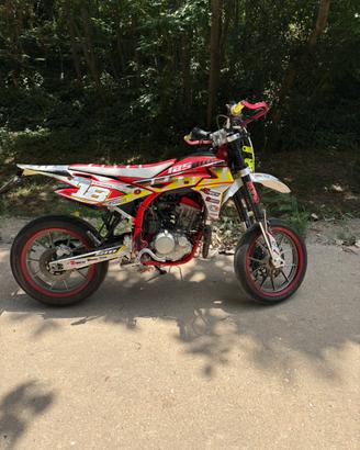 SWM 125 4t