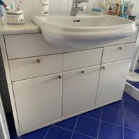MOBILE BAGNO CON LAVABO DA SEMINCASSO