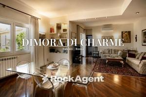 Attico / Mansarda di 186 m² con 5 locali a Roma