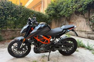 KTM 390 Duke 2023