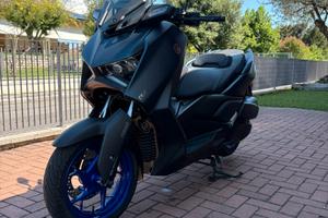 Yamaha X-MAX 300