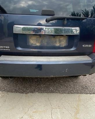 PARAURTI POSTERIORE PER JEEP CHEROKEE KK 2009