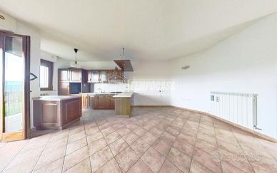 APPARTAMENTO CON ASCENSORE E GARAGE