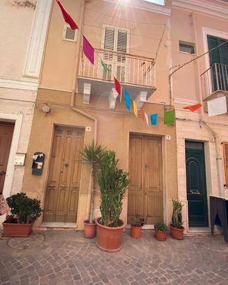 Appartamento al piano terra, Carloforte centro