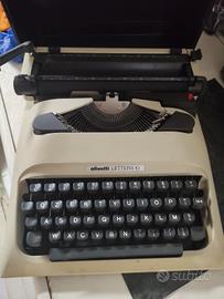 Macchina da Scrivere OLIVETTI LETTERA 10 (1979)