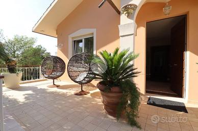 VILLA SINGOLA A MONTESILVANO