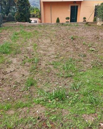 Terreno di 120 m² a Petriano