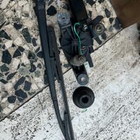 Motorino tergicristalli 147