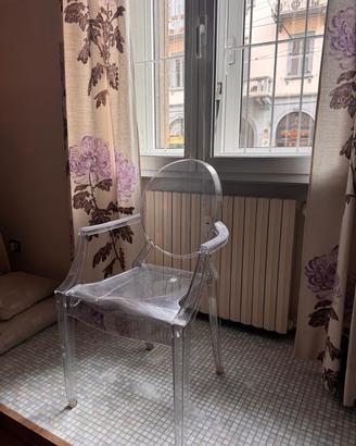 Sedia con braccioli Ghost Louis Kartell