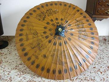 Ombrello parasole cinese antico