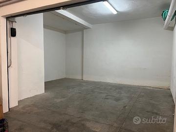 Garage varie metrature con utenza elettrica