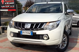 Mitsubishi L200 2.4 DI-D/181CV Club Cab Intense Hp