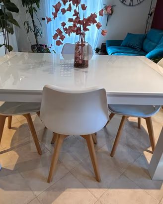 Tavolo sala da pranzo in vetro (12 posti)