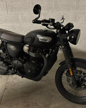 Triumph Bonneville T100 Black 2017 – 11.259 km