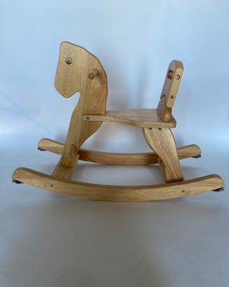 Cavallo dondolo legno