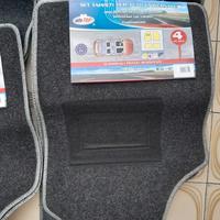 Set 4 tappetini auto universali