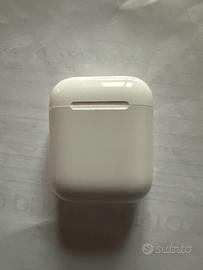 Stazione di ricarica Apple Airpod 2 usata