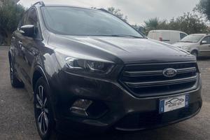 Ford Kuga ST-LINE