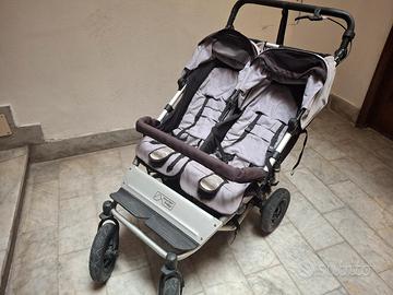 Passeggino gemellare