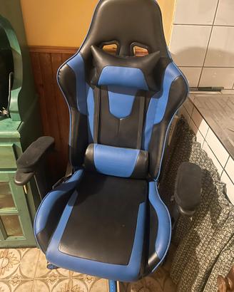 Sedia gaming con doppio cuscino nera e blu
