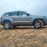 JEEP G.CHEROKEE LAREDO SOLO COMMERCIANTI EXPORT