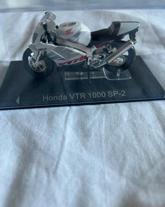 Modellino Moto Stradale Honda VTR 1000 SP-2