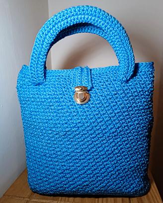 borsa fatta a mano all'uncinetto 