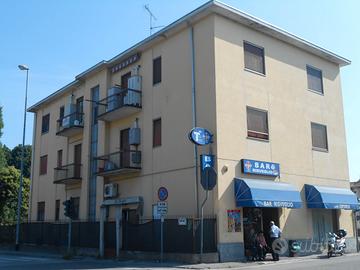 Vigevano trilocale con box compreso veloce