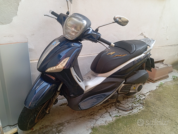 Piaggio Beverly 300