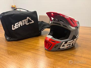 Casco LEATT 8.5