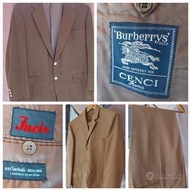 Giacca, abito e cappelli per uomo