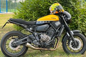 Yamaha xsr 700
