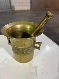 Mortaio di bronzo