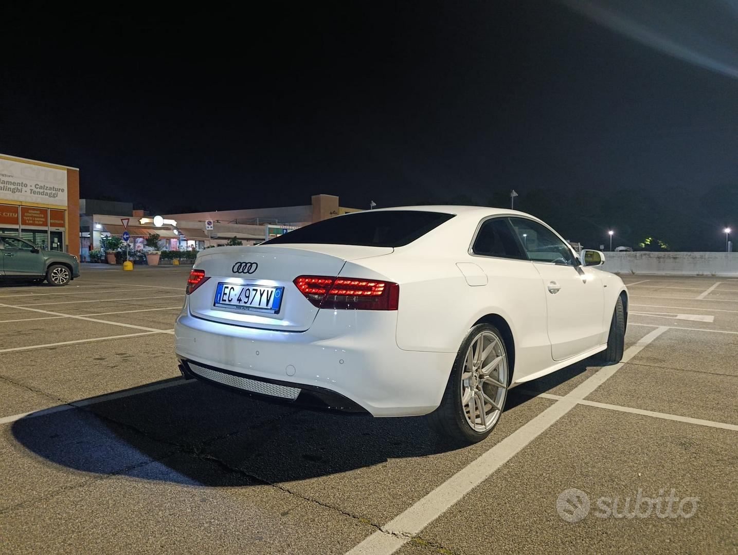 Audi A5 2010 photo 2