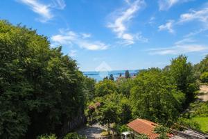 3 LOCALI A GARDONE RIVIERA