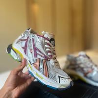 Balenciaga runner