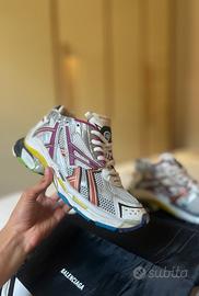 Balenciaga runner
