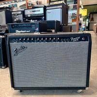 FENDER FRONTMAN 212R