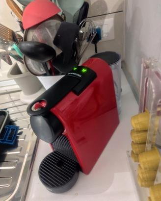 macchina caffè Nespresso mini pari nuovo de longhi