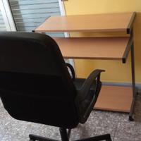 scrivania per pc con sedia compresa