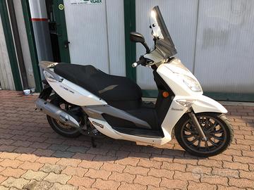 Scooter pari a nuovo