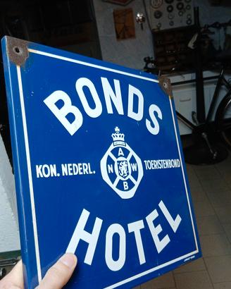 cartellone pubblicitario Bonds Hotel - smaltato