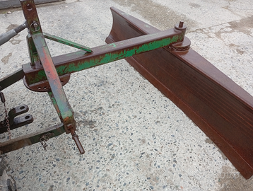 Lama terra neve per trattore 330 euro