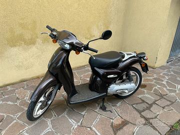Scarabeo 50