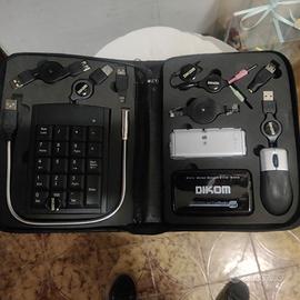 Kit accessori pc in custodia