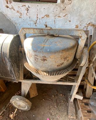 Betoniera perfettamente funzionante