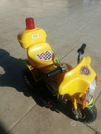 Motorino giallo